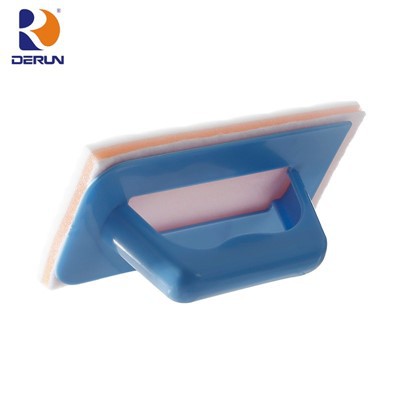 Rétthyrndur melamínsvampur burstaður með handfangi